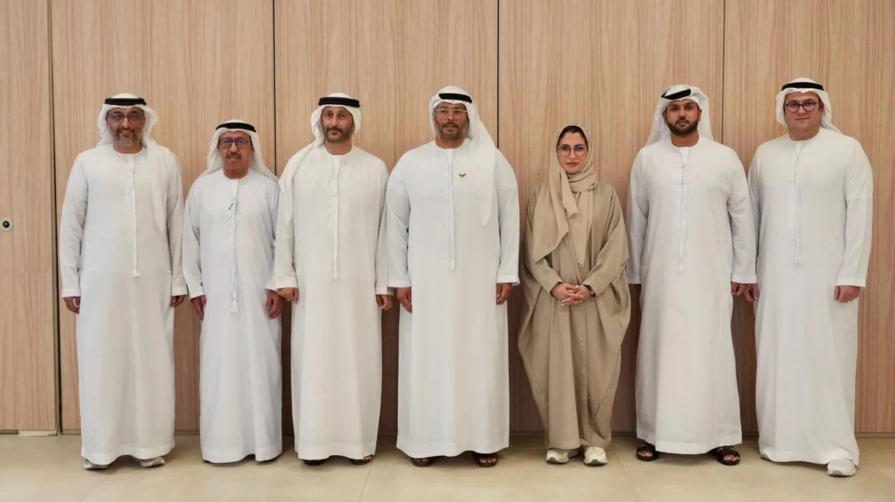 صورة جماعية لمسؤولين في إحدى فعاليات الاتحاد