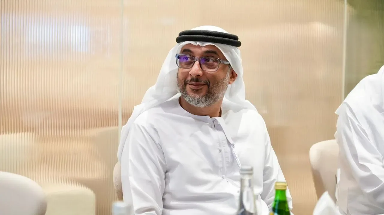 A guest at a federation meeting